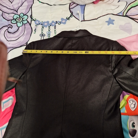 Black Suit - Picture 5 of 7